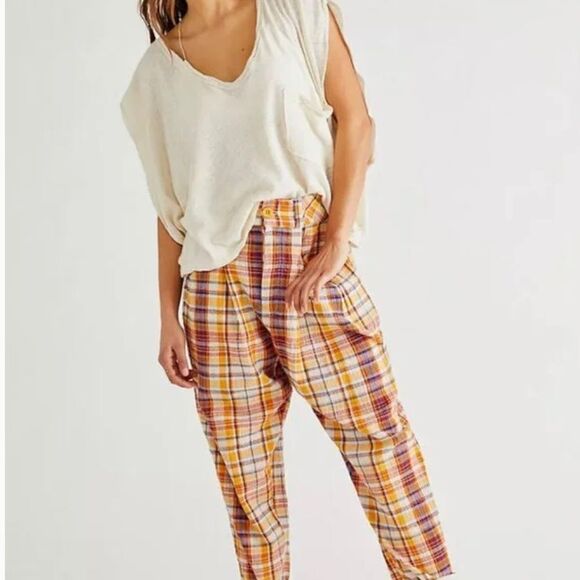 *NEW Free People Make A Stand Trouser size XS,S
NWT - Picture 3 of 11